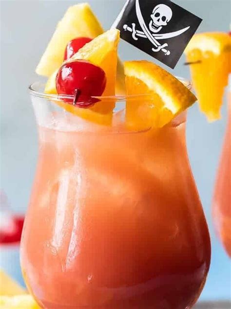 14 Pirate Cocktails To Shiver Your Timbers