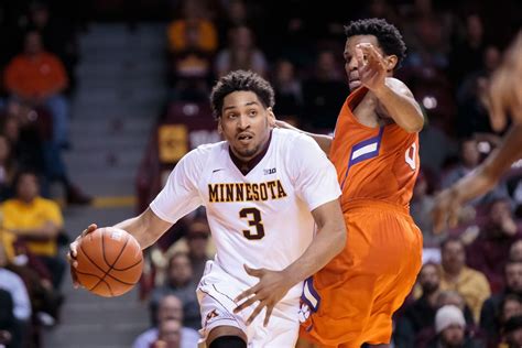 Minnesota Basketball Gophers Lose To South Dakota In Double Ot 85 81