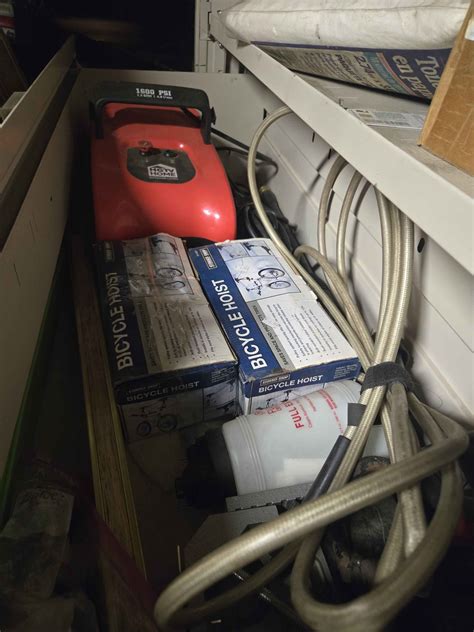 Garage and truck stuff for sell - Miscellaneous - Fort Wayne, Indiana