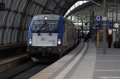 5 370 002 Von Der PKP Intercity Mit Dem EC 45 Nach Warszawa Wschodnia