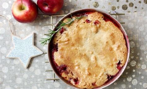 Torta Matera De Manzana Y Ciruela Incre Blemente H Meda Y Lista En