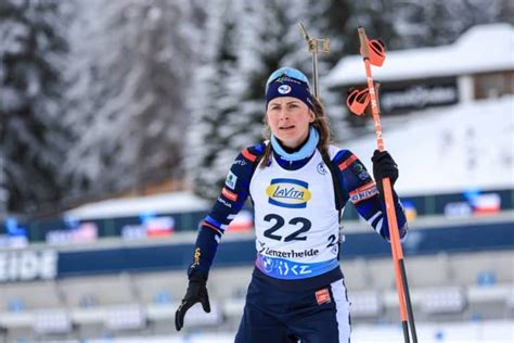 Biathlon Justine Braisaz Bouchet avant de débuter la poursuite de