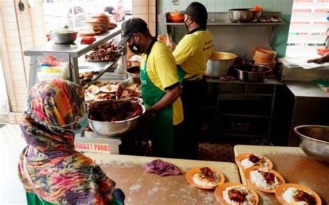 Kenapa Nasi Ganja Ipoh Terkenal, Sanggup Ambil Order Naik Helikopter ...