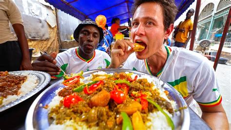 Street Food in Senegal!! 🇸🇳 ULTIMATE SENEGALESE FOOD TOUR in Dakar ...