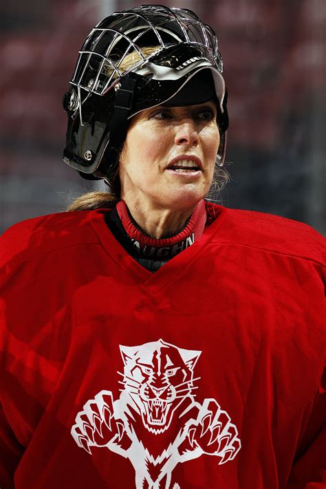 Linda Cohn's Trailblazing ESPN Career Began on the Ice Rink - FanBuzz