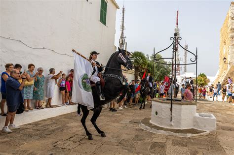 Fotogaler A Imatges De La Festa De Sant Nicolau As Mercadal