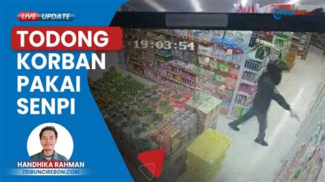 Todongkan Senpi Perampok Gasak Uang Dan Rokok Dari Minimarket Di