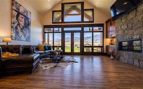 Updated Dreamy Yellowstone Luxury Cabin Rentals