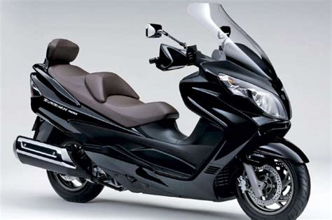 Suzuki 125 Cc Maxi Scooter Burgman Street Launched In India