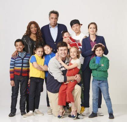 Single Parents: ABC Picks Up New Family Comedy Series - canceled ...