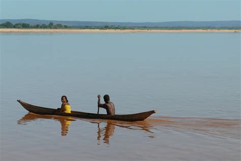 Ouest Madagascar Entre La Rivi Re Tsiribihina Et Les Tsingy