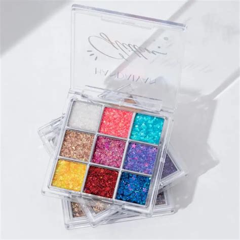 HANDAIYAN 9 Colors Face Glitter Big Sequins Eyeshadow Palette