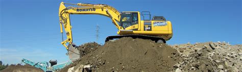 Komatsu Escavatore Ibrido Cingolato HB215LC 3