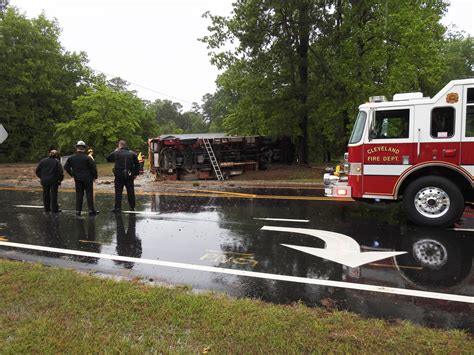3 Firefighters Injured When Fire Truck Overturns | JoCo Report