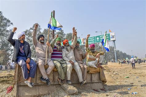 Farmers Protest Haryana Extends Mobile Internet Suspension In 7