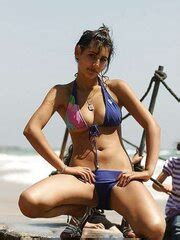 Giant Indian Boobies ZB Porn