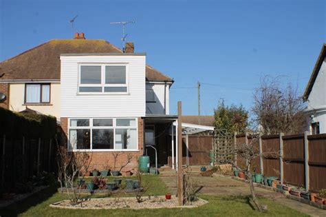 3 Bedroom Semi Detached House Sold In Whitstable Ct5