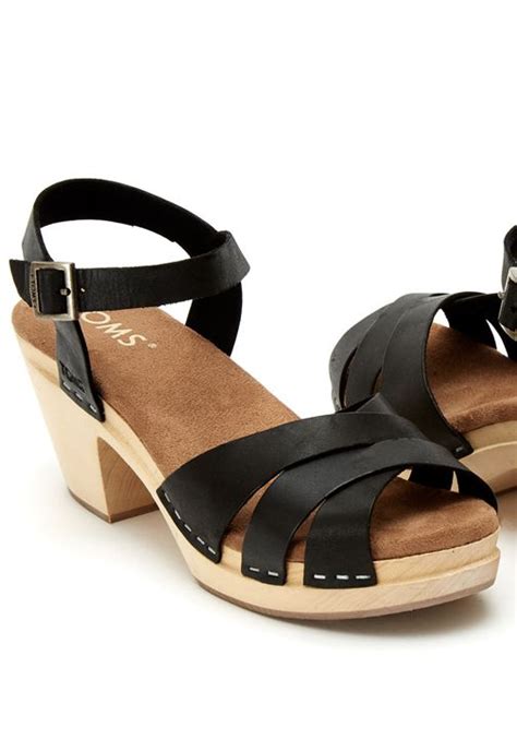 Inspired By The Iconic Clogs Of The 70s The Beatrix Features A Chic