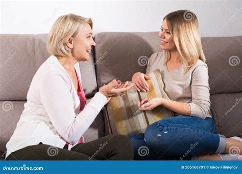 Mom And Adult Daughter Talking Stock Image Image Of Generation Love 205168701