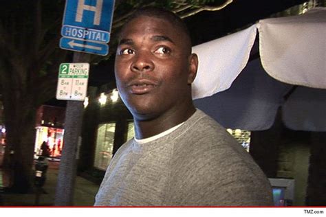 Keyshawn Johnson Cleared After Domestic Violence Arrest