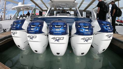 Boats With Outboard Engines