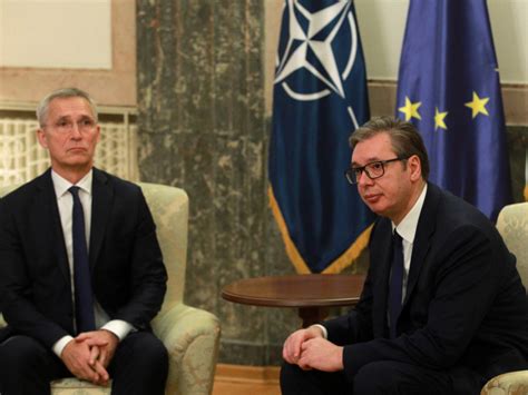 Vučić i Stoltenberg najavili vojne vežbe Srbije i NATO Bloomberg Adria