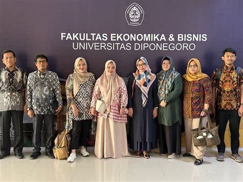 PRODI AGRIBISNIS UNHAS LAKUKAN BENCHMARKING DI FEB UNDIP Agribusiness