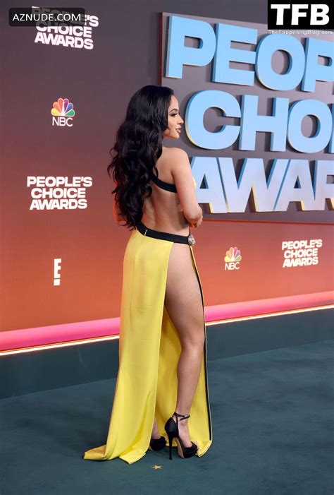 Becky G Leggy Looks Hot In A Yellow Dress At The 2021 E Peoples Choice