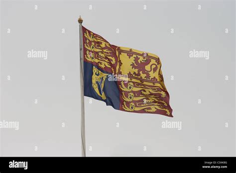 Königliche standardflagge Fotos und Bildmaterial in hoher Auflösung