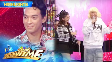 Vice Ganda Proudly Showcases Annes Skill In Beatboxing Its Showtime