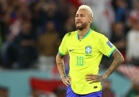 Neymar Chega Ao Brasil E Diz Que Ser Dif Cil Conviver Derrota Na