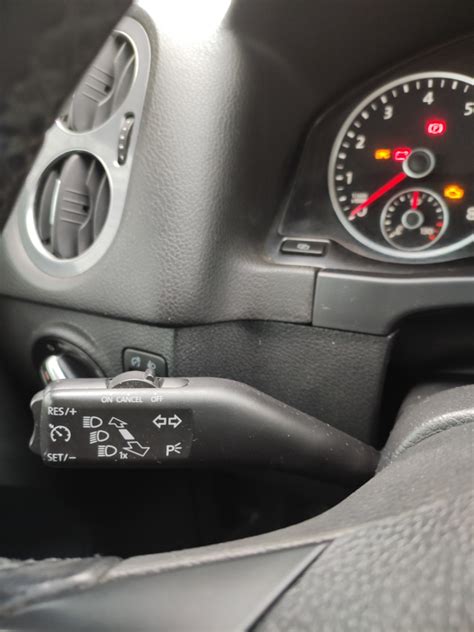Клавиша асистента — Volkswagen Tiguan (1G), 1,4 л, 2012 года | тюнинг ...