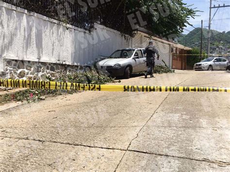 Encuentran A Un Hombre Muerto En Un Autom Vil En Acapulco El Sur