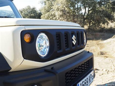 Comparativa 44 al límite el Suzuki Jimny se enfrenta al Subaru XV