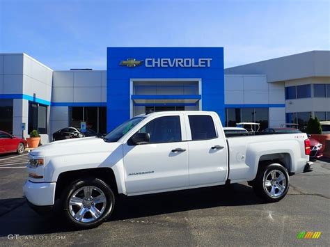 2017 Summit White Chevrolet Silverado 1500 Custom Double Cab 4x4