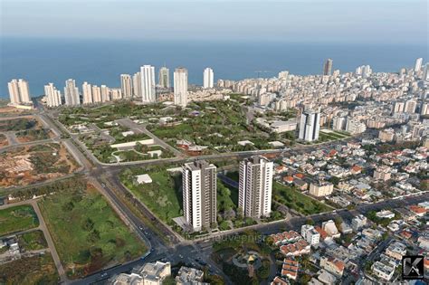 Immobilier Netanya Avec Terrasse Bon Emplacement Dans Un Immeuble