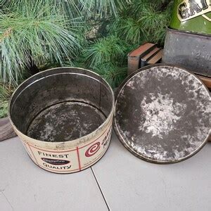 Antique Campfire Marshmallows Tin Made By The Campfire Co Milwaukee