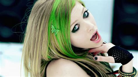 Smile Music Video HD Avril Lavigne Photo 22213453 Fanpop