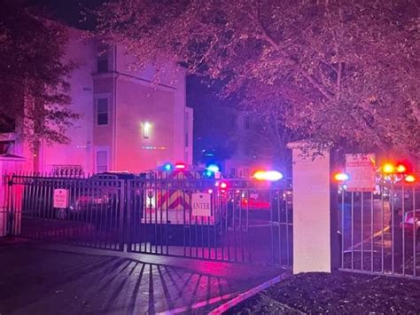 Man Shot Killed In West Side Apartment Complex Shooting San Antonio Police Say