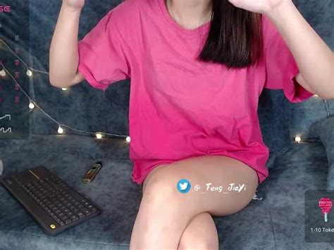 Feng JiaYi Webcam Model Photos