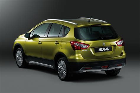 2013 Suzuki SX4 - Information and photos - MOMENTcar