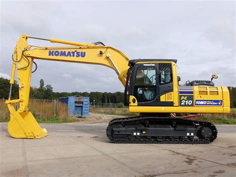 Komatsu Pc210 Rupsgraafmachine Boss Machinery