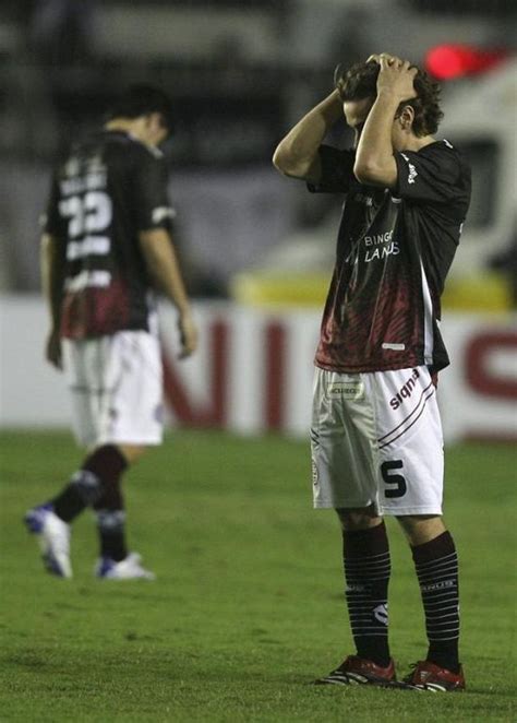 Vasco logró la hazaña de local y eliminó a Lanús