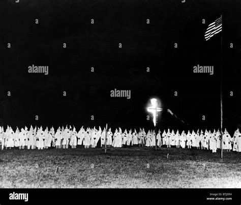 Ku Klux Klan Cross Fotos E Im Genes De Stock Alamy