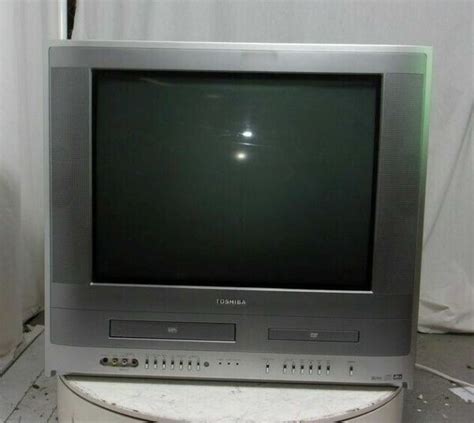 Toshiba 20 Inch TV VCR VHS DVD CRT Combo Television MW20FP3 2004 No