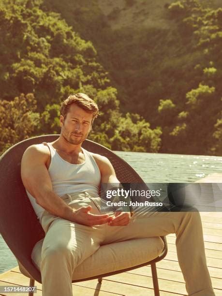 7054 Glen Powell Photos And High Res Pictures Getty Images