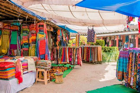 Dilli Haat: The Biggest Delhi Market