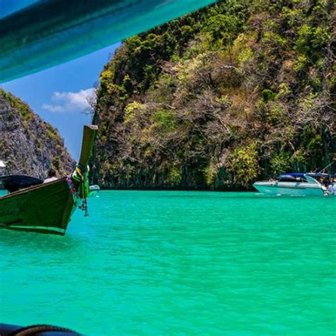 Phi Phi island tour package at Phi Phi Tour Best Price