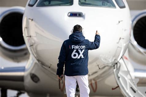 Dassault Falcon 6X Completes First Flight