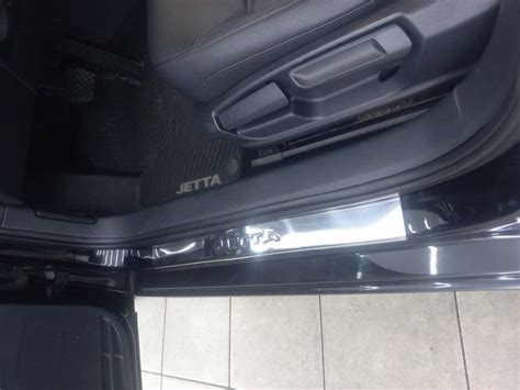 VW Jetta 2011-2018 Накладки на пороги Carmos V2 (4 шт нерж) ARS ...